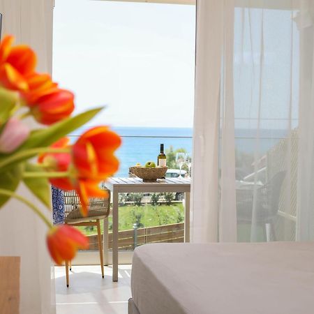 Magdachris Luxury Rooms Agios Georgios Pagon Esterno foto