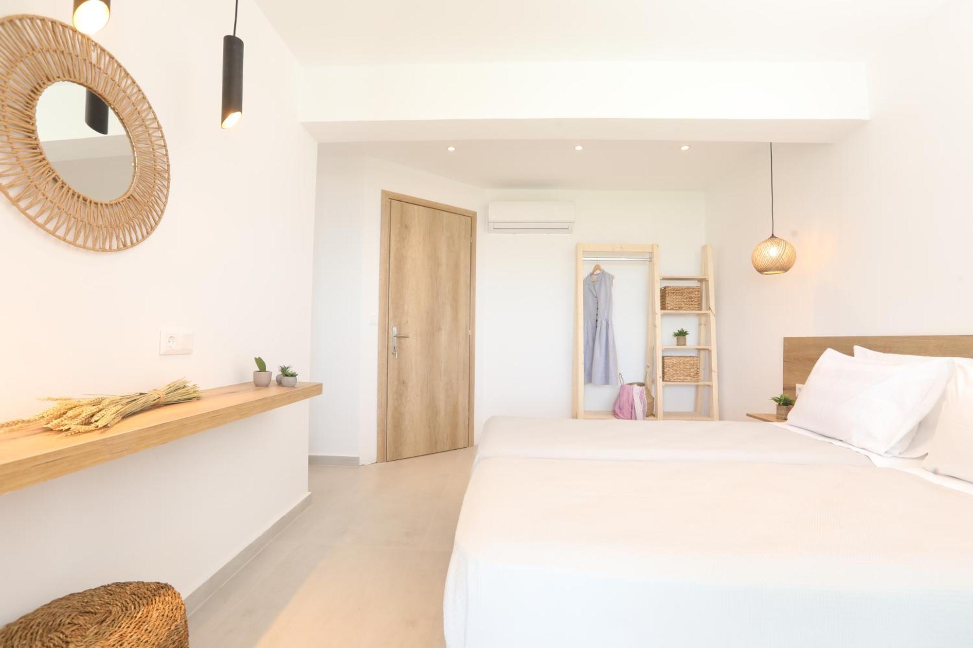 Magdachris Luxury Rooms Agios Georgios Pagon Esterno foto