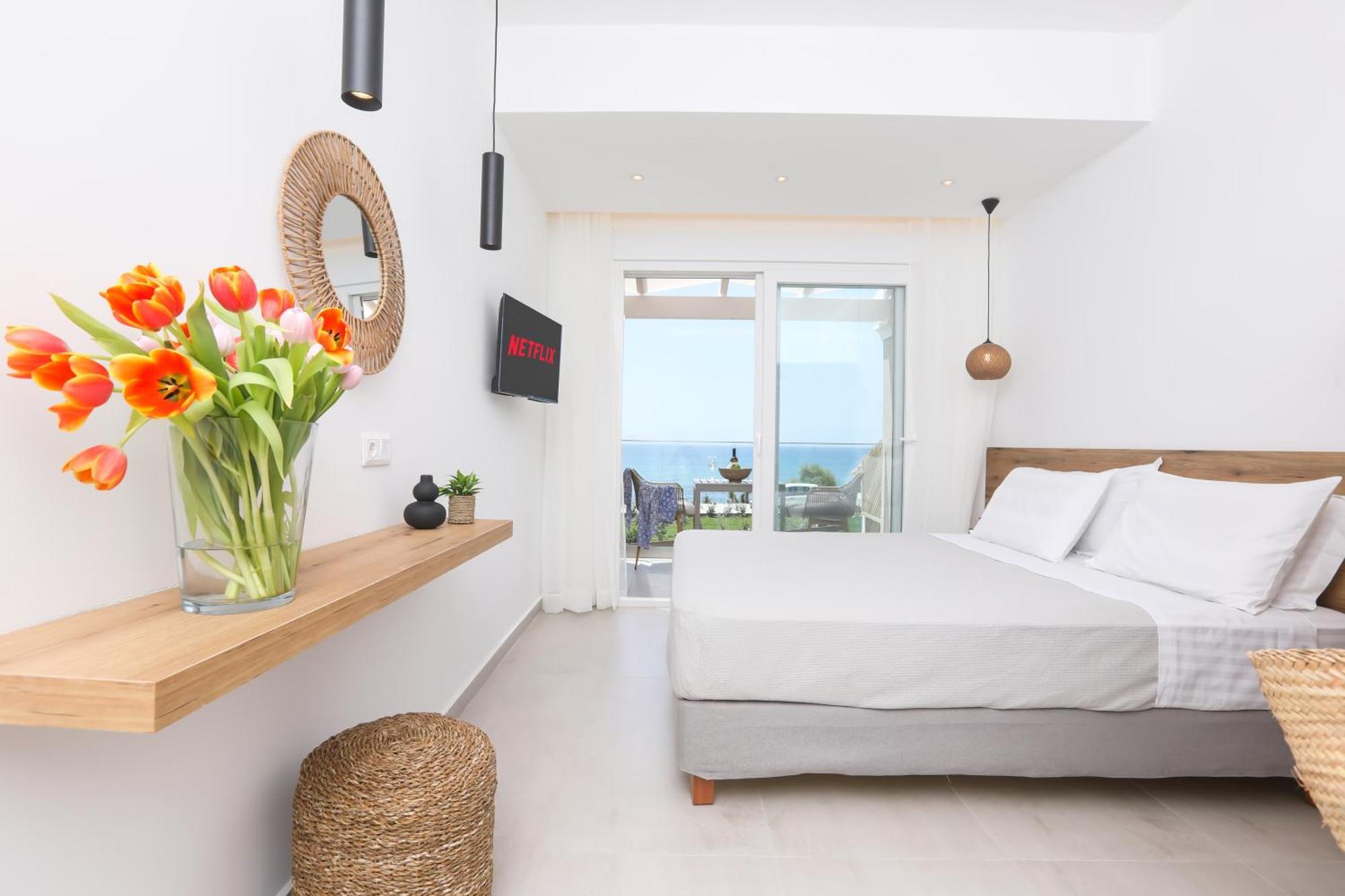 Magdachris Luxury Rooms Agios Georgios Pagon Esterno foto