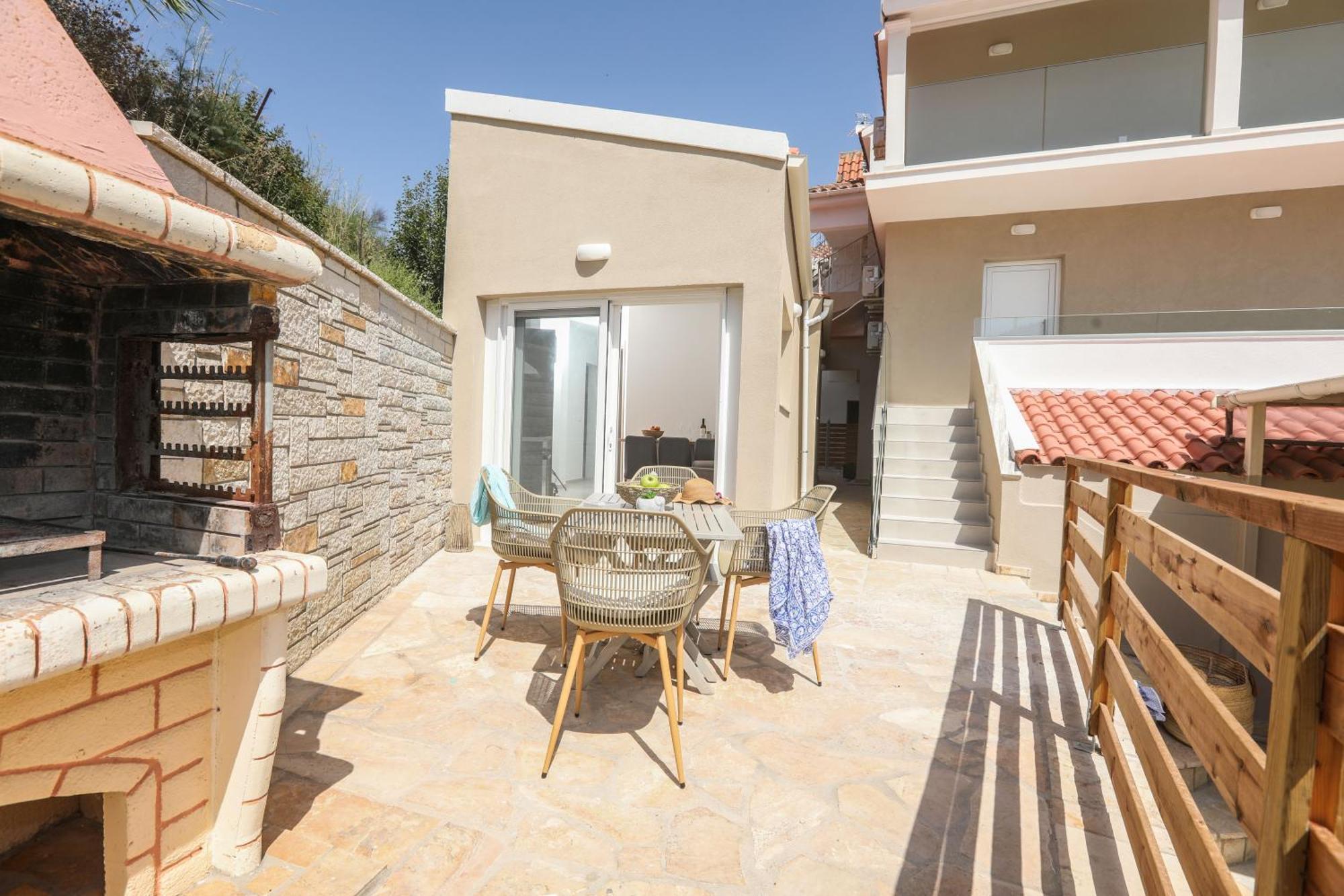 Magdachris Luxury Rooms Agios Georgios Pagon Esterno foto