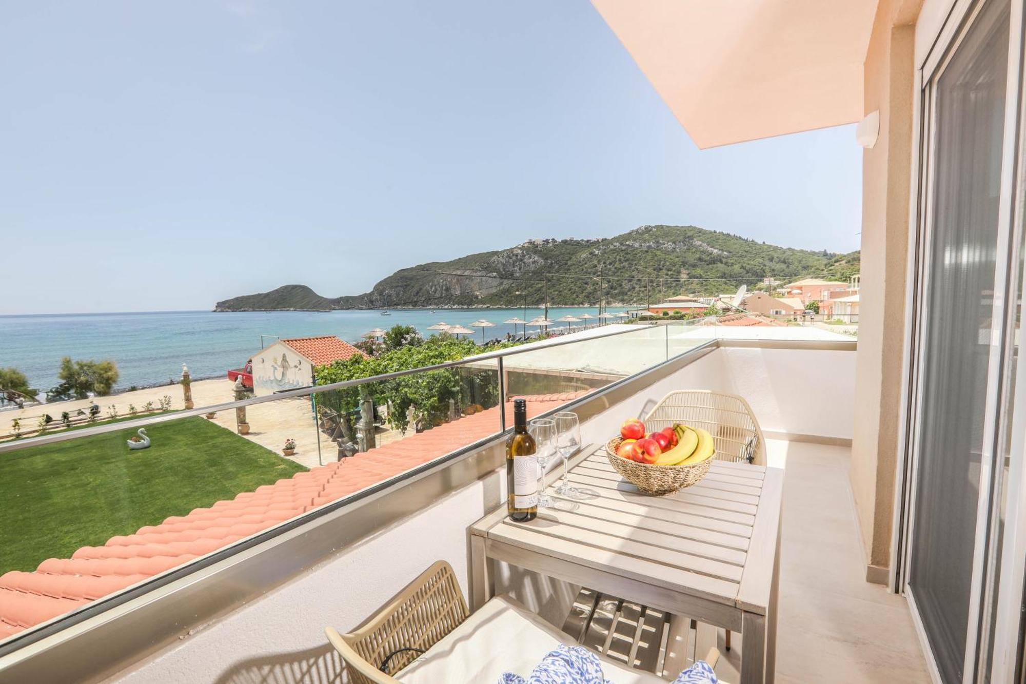 Magdachris Luxury Rooms Agios Georgios Pagon Esterno foto