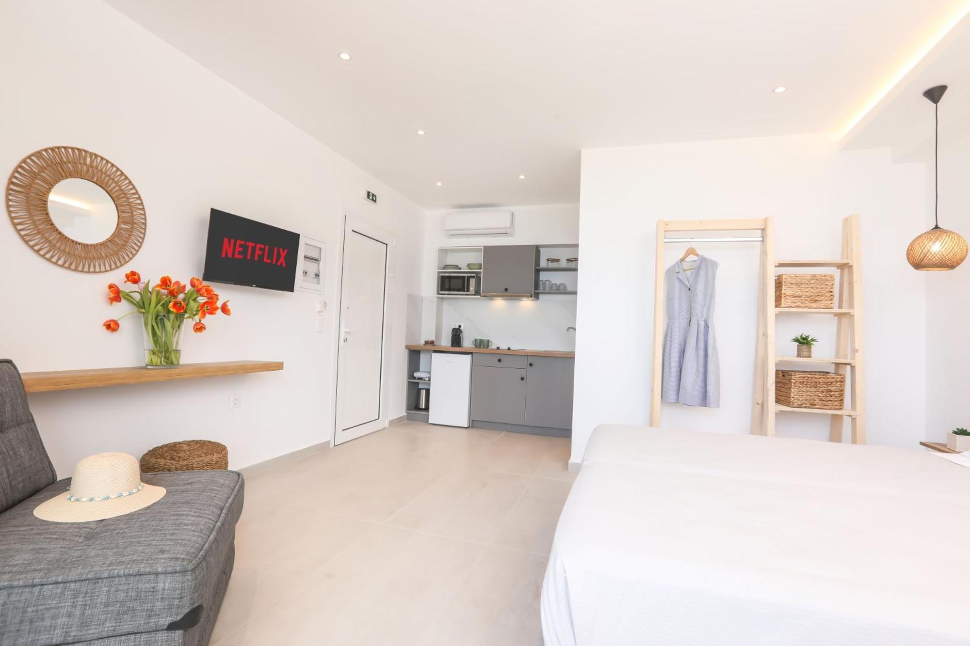 Magdachris Luxury Rooms Agios Georgios Pagon Esterno foto
