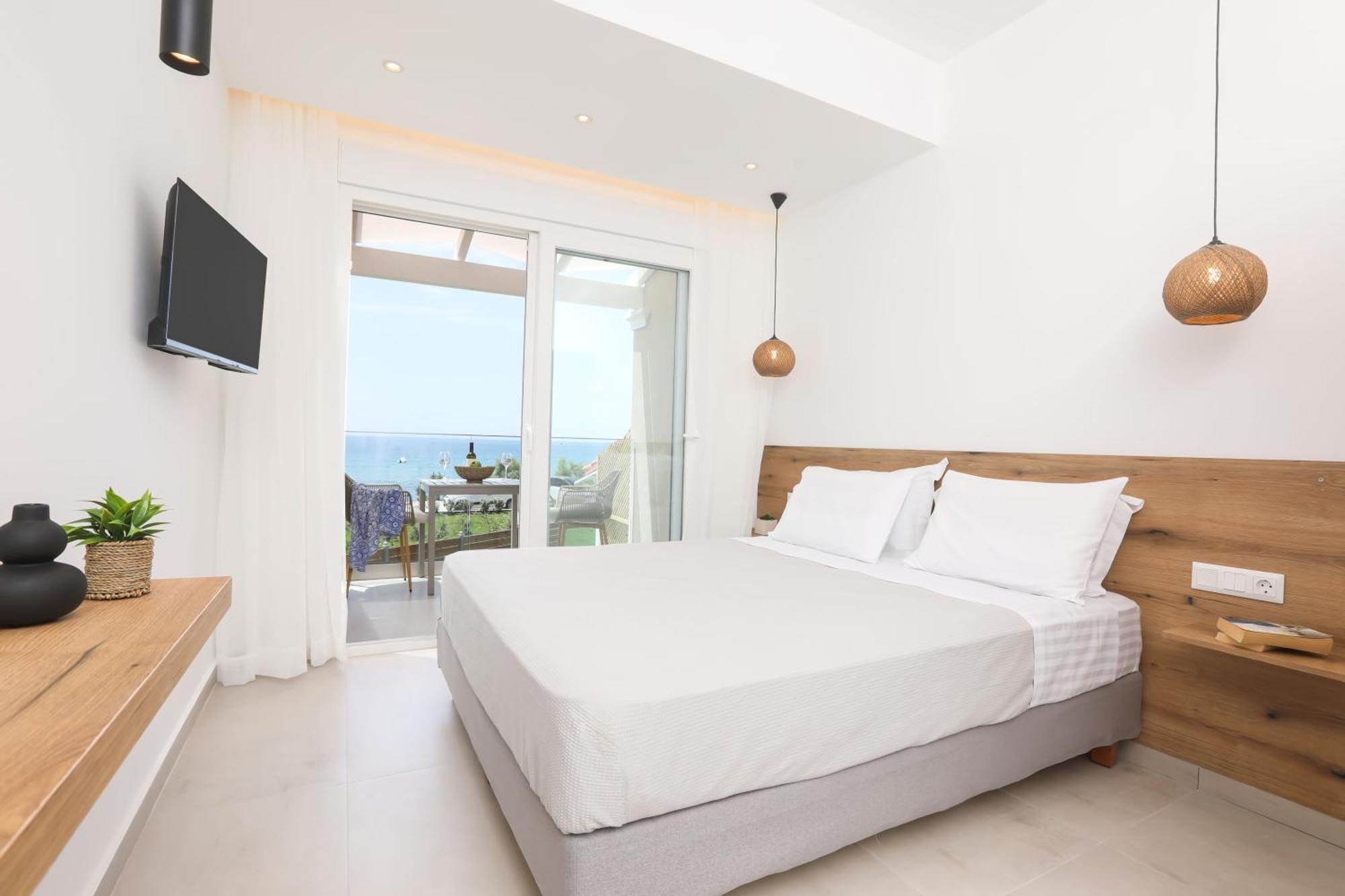 Magdachris Luxury Rooms Agios Georgios Pagon Esterno foto